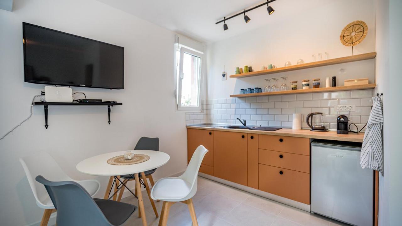 Cozy Apartment, 10 Minutes Walking Distance From The Old Town Kotor Zewnętrze zdjęcie